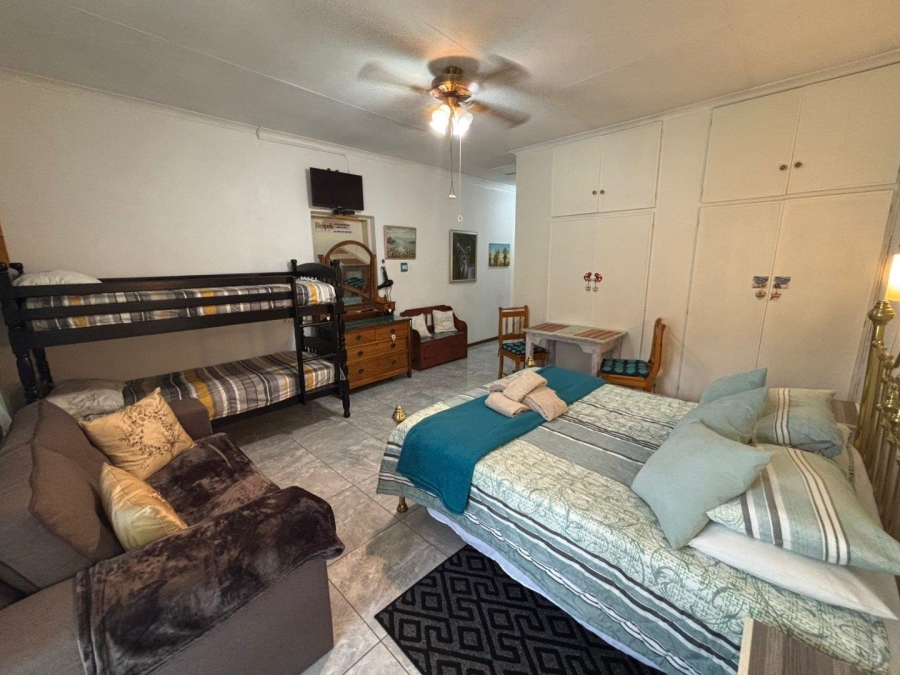 5 Bedroom Property for Sale in Parys Free State